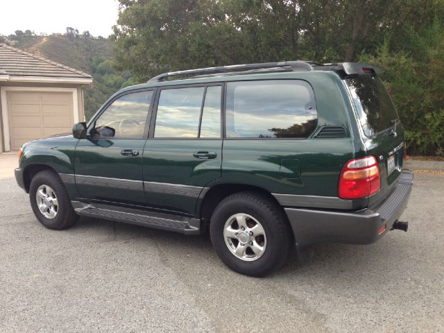 2001 Toyota LandCruiser Ram 3500 Diesel 2-WD