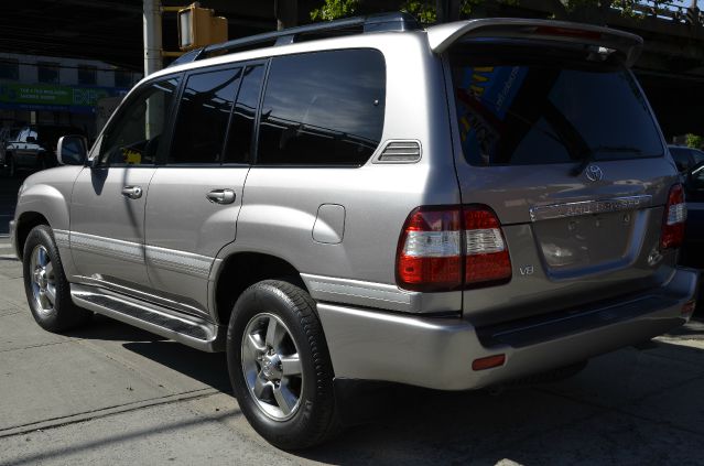 2006 Toyota LandCruiser Ram 3500 Diesel 2-WD