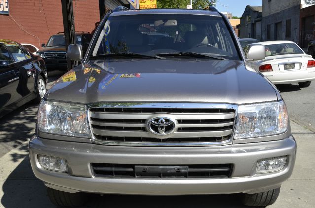 2006 Toyota LandCruiser Ram 3500 Diesel 2-WD