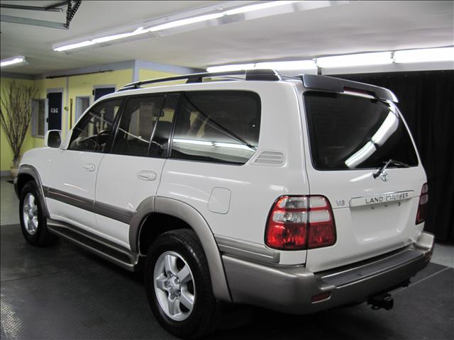 2003 Toyota Land Cruiser GLS PZEV