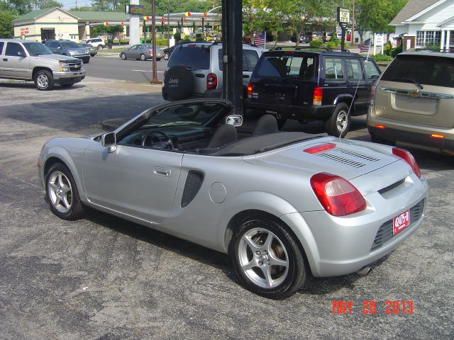 2000 Toyota MR2 Spyder Base