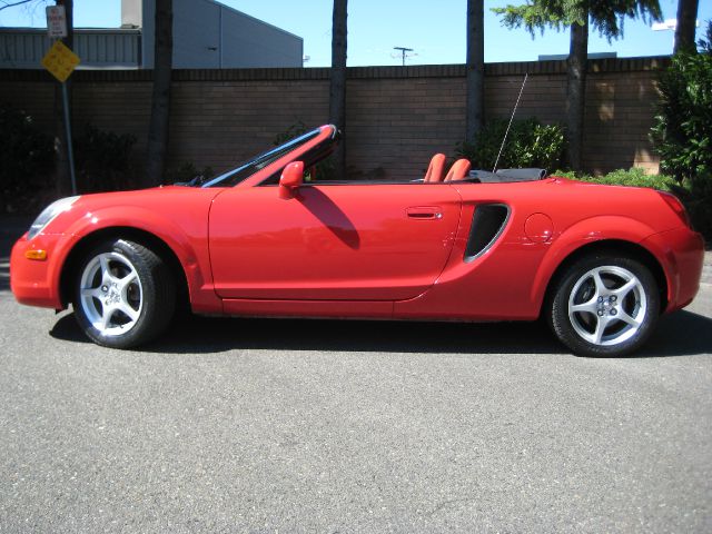 2000 Toyota MR2 Spyder Base