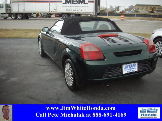 2001 Toyota MR2 Spyder Base