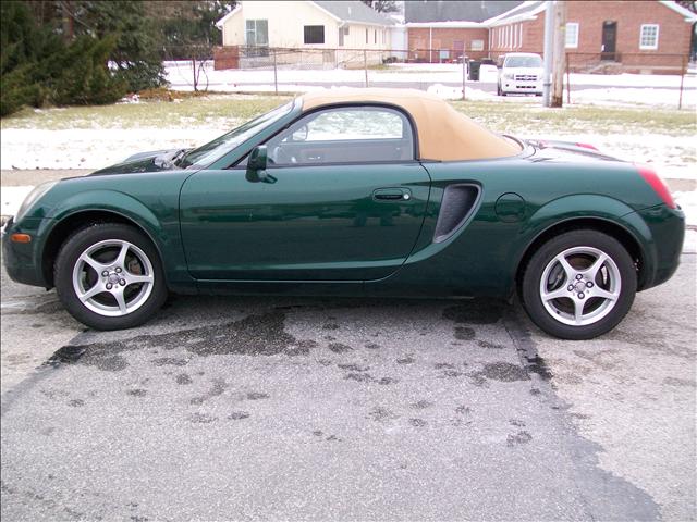 2002 Toyota MR2 Spyder Base