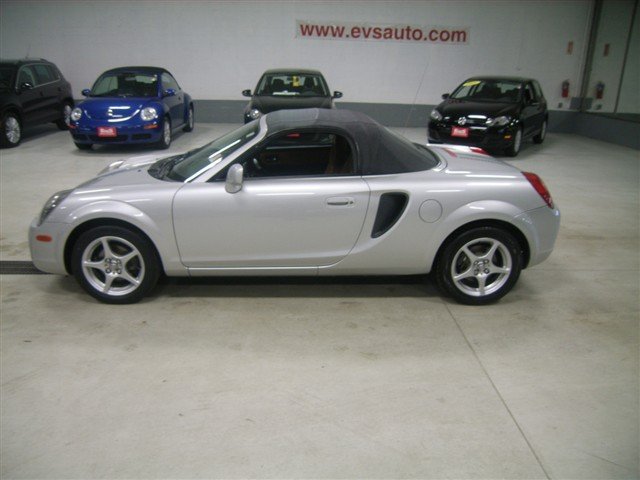 2002 Toyota MR2 Spyder Base