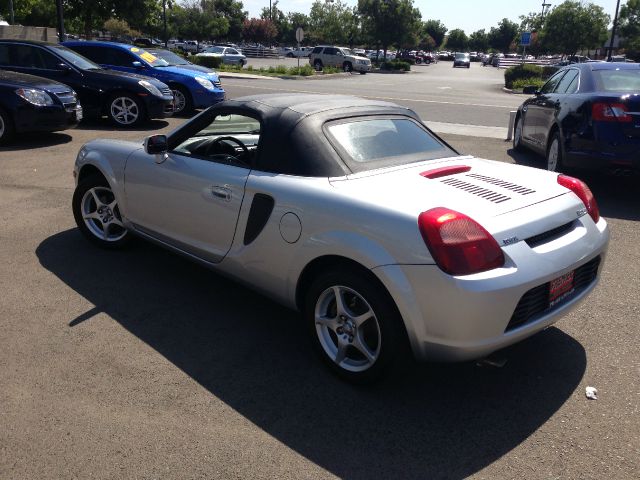 2002 Toyota MR2 Spyder 1.8T Quattro