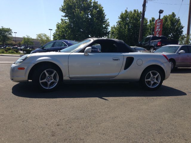 2002 Toyota MR2 Spyder 1.8T Quattro