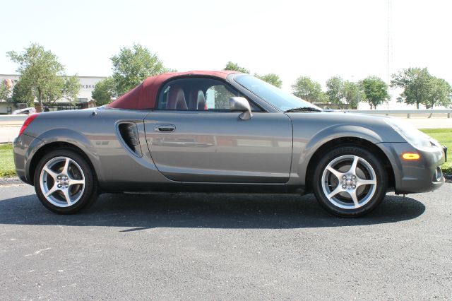 2005 Toyota MR2 Spyder 1.8T Quattro