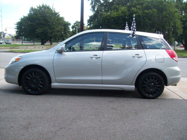 2003 Toyota Matrix XLS