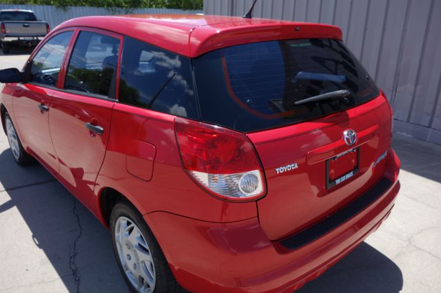 2003 Toyota Matrix Unknown