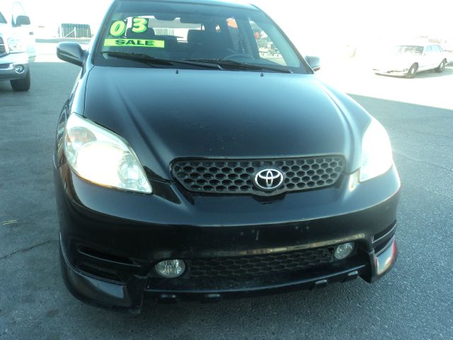 2003 Toyota Matrix XLS