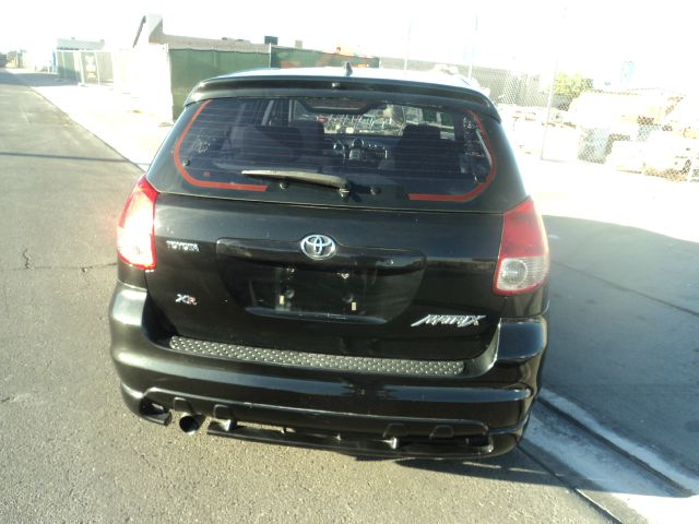 2003 Toyota Matrix XLS