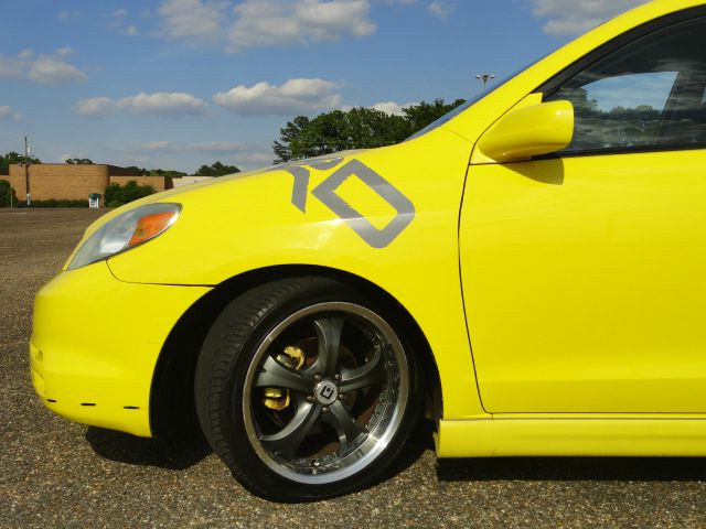 2004 Toyota Matrix SLT Quad Cab Short Bed 4WD