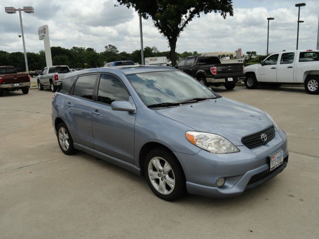 2005 Toyota Matrix SLT Quad Cab Short Bed 4WD