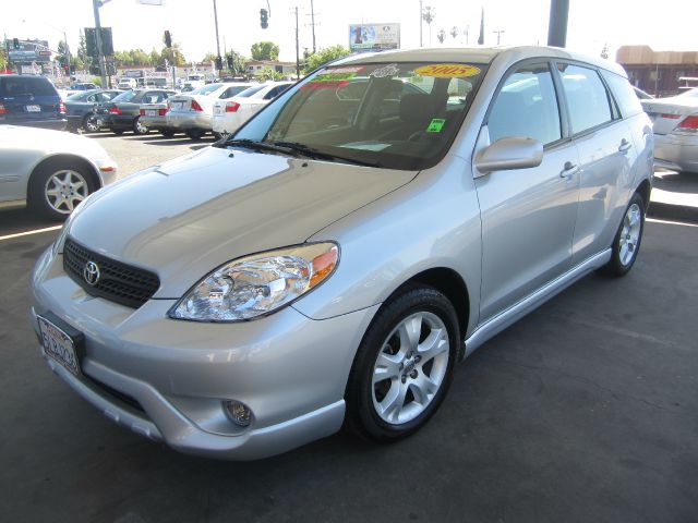 2005 Toyota Matrix SLT Quad Cab Short Bed 4WD