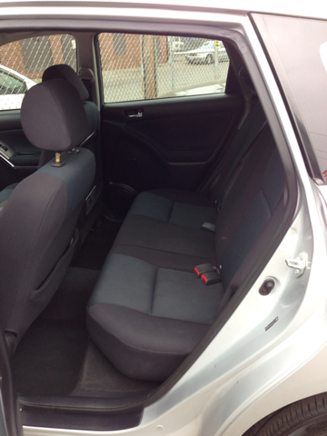 2005 Toyota Matrix XLT Sport Sunroof RB 17S