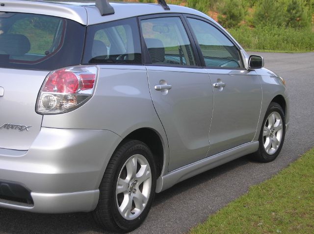 2005 Toyota Matrix SLT Quad Cab Short Bed 4WD