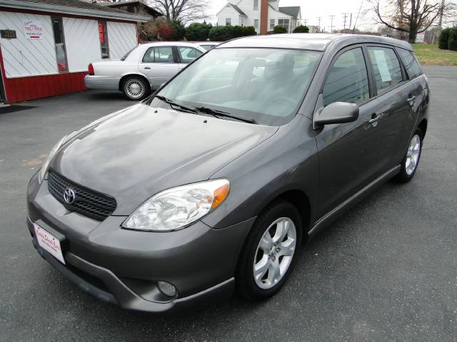 2005 Toyota Matrix XLS