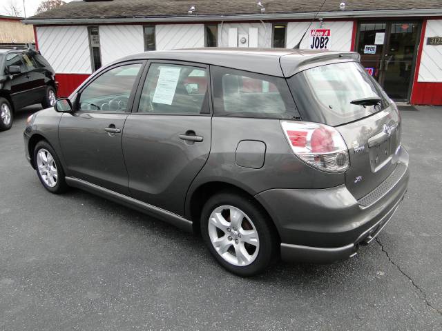 2005 Toyota Matrix XLS