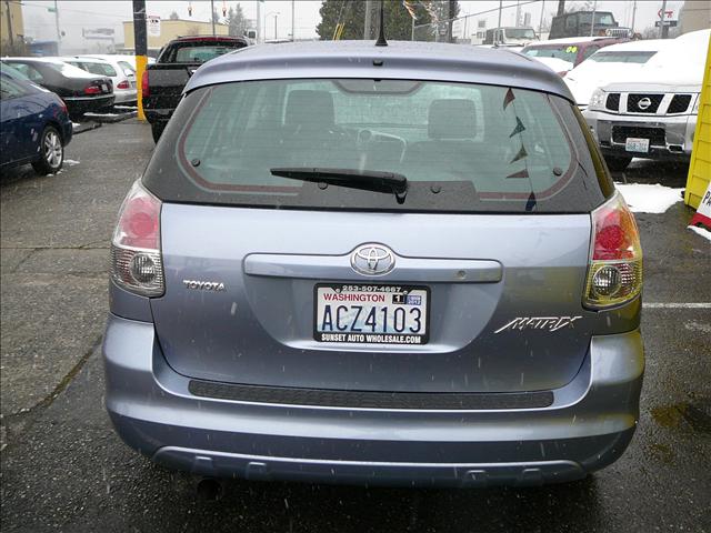 2005 Toyota Matrix Base