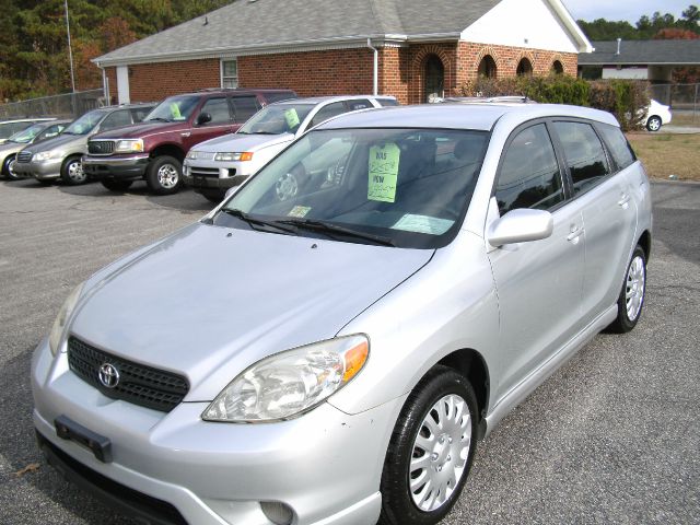 2005 Toyota Matrix SLT Quad Cab Short Bed 4WD