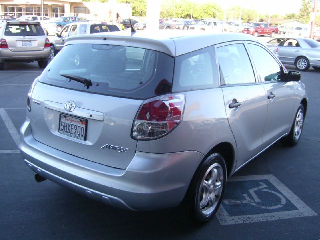 2005 Toyota Matrix SLT Quad Cab Short Bed 4WD