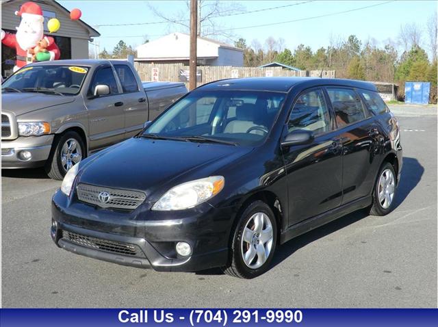 2005 Toyota Matrix 3.2 Quattro Sedan 4D