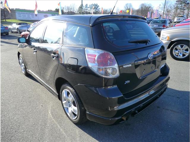 2005 Toyota Matrix 3.2 Quattro Sedan 4D