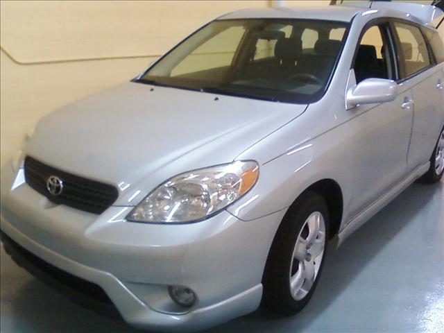 2005 Toyota Matrix XLS