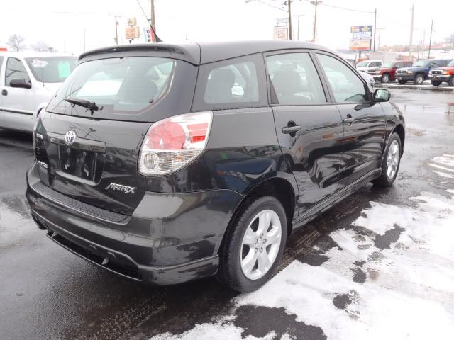 2006 Toyota Matrix Unknown