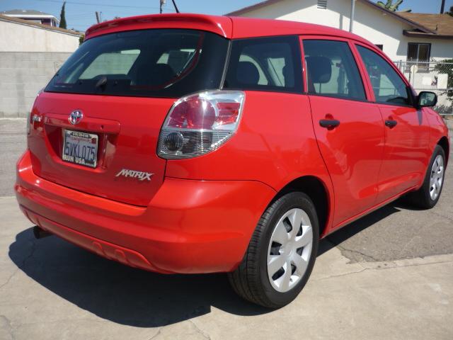 2006 Toyota Matrix Base