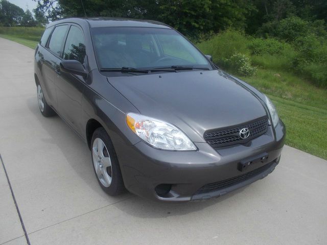 2006 Toyota Matrix SLT Quad Cab Short Bed 4WD