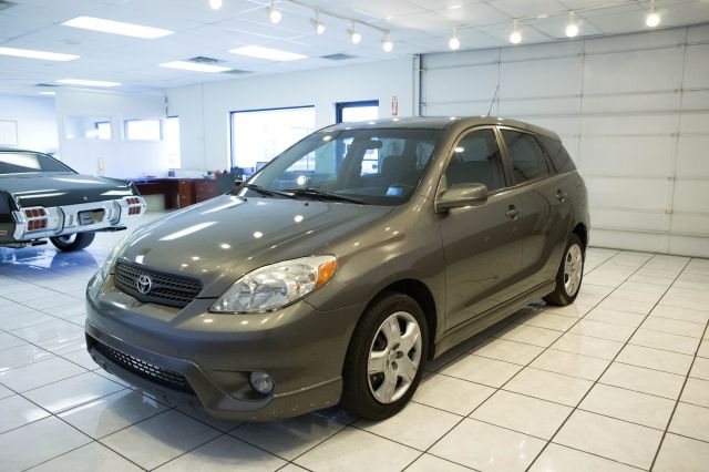 2007 Toyota Matrix SLT Quad Cab Short Bed 4WD