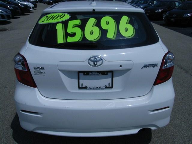 2009 Toyota Matrix Base