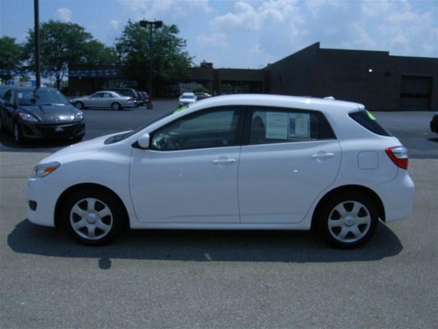 2009 Toyota Matrix Base