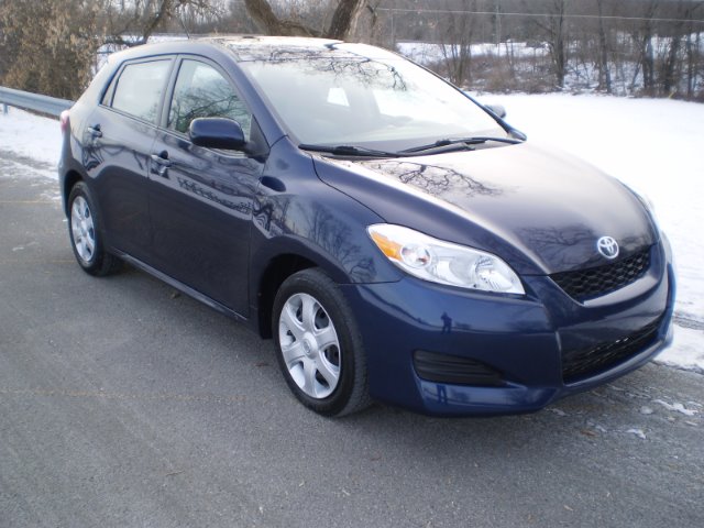 2009 Toyota Matrix King Ranch Super Crew