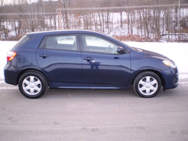 2009 Toyota Matrix King Ranch Super Crew