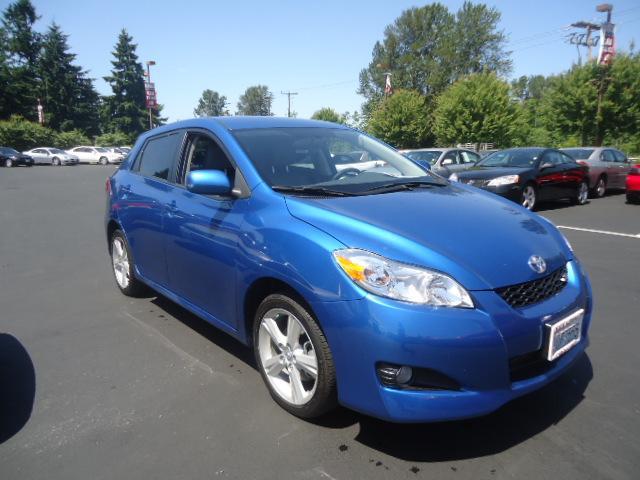 2010 Toyota Matrix Unknown