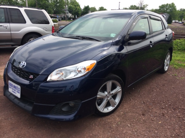 2010 Toyota Matrix 2WD Ext Cab Manual