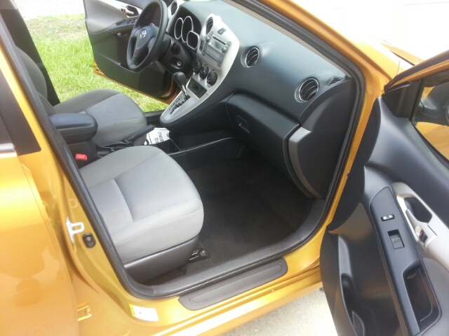 2010 Toyota Matrix Base