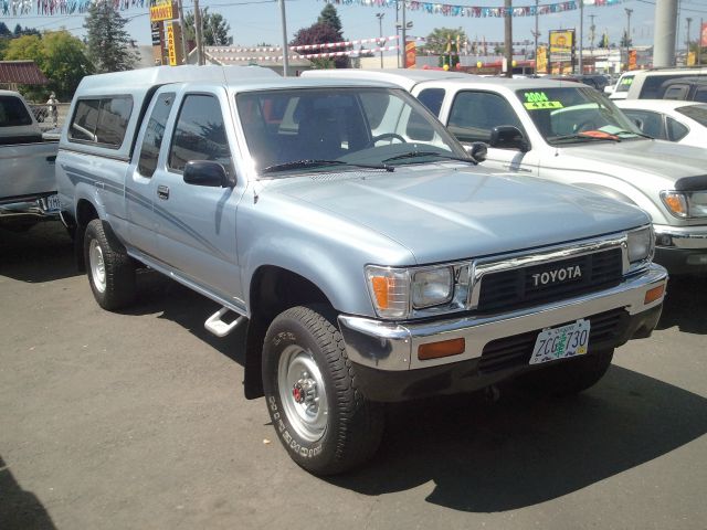 1990 Toyota Pickup VUE FWD Auto V6