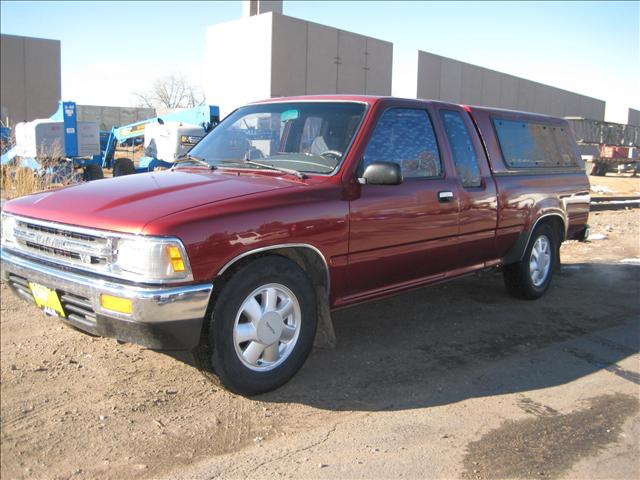 1990 Toyota Pickup Bucket Lift