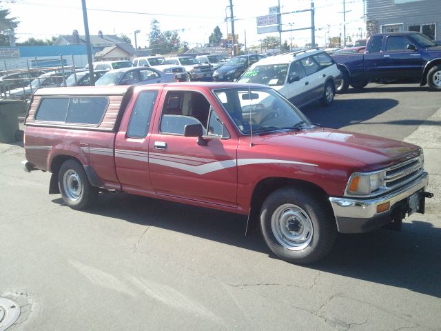 1990 Toyota Pickup LS 4x4 Low Miles