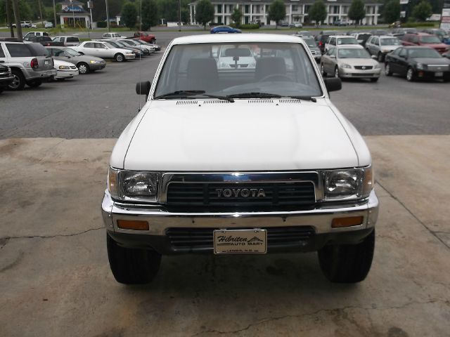 1991 Toyota Pickup L AWD 4-cyl. 5-speed 1-owner