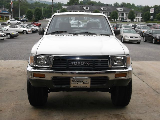 1991 Toyota Pickup L AWD 4-cyl. 5-speed 1-owner