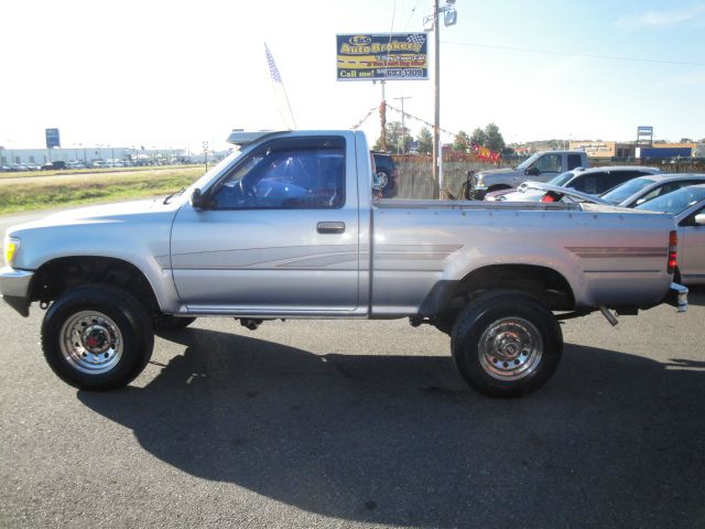 1991 Toyota Pickup 4-D Sedan