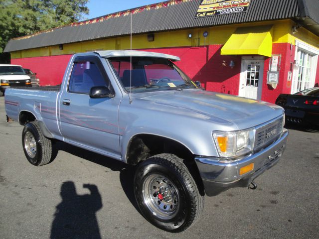 1991 Toyota Pickup 4-D Sedan