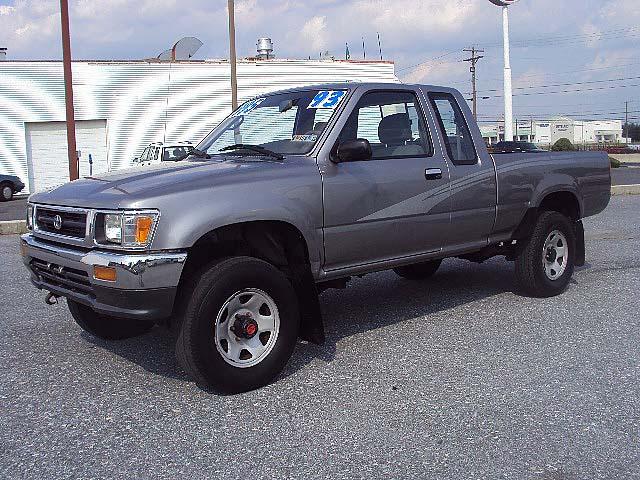 1993 Toyota Pickup SLT 25