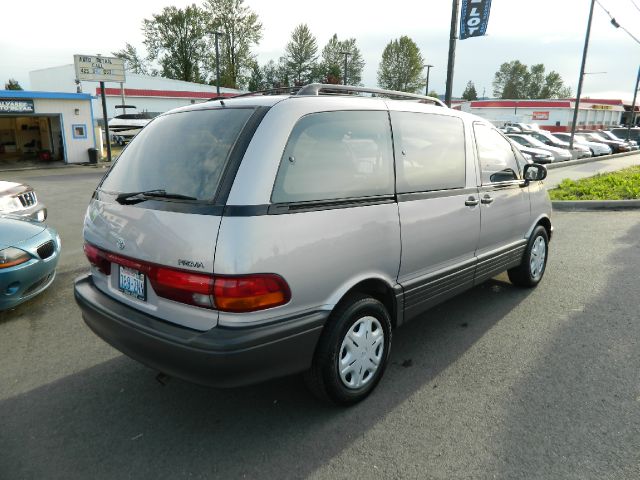 1997 Toyota Previa 2dr 3.8L Auto Track