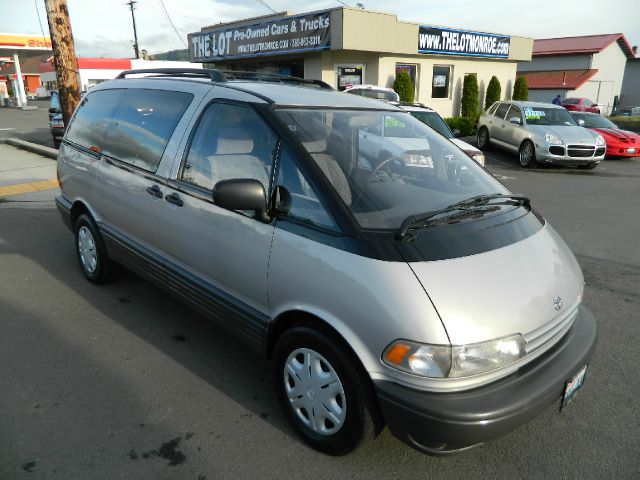 1997 Toyota Previa 2dr 3.8L Auto Track